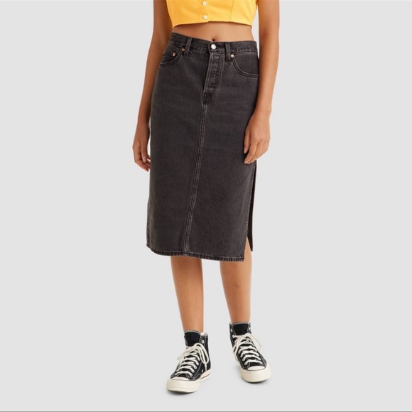 Levi’s Women’s Side Slit Midi Skirt - Washed Black Size 28 NWT - Picture 1 of 10